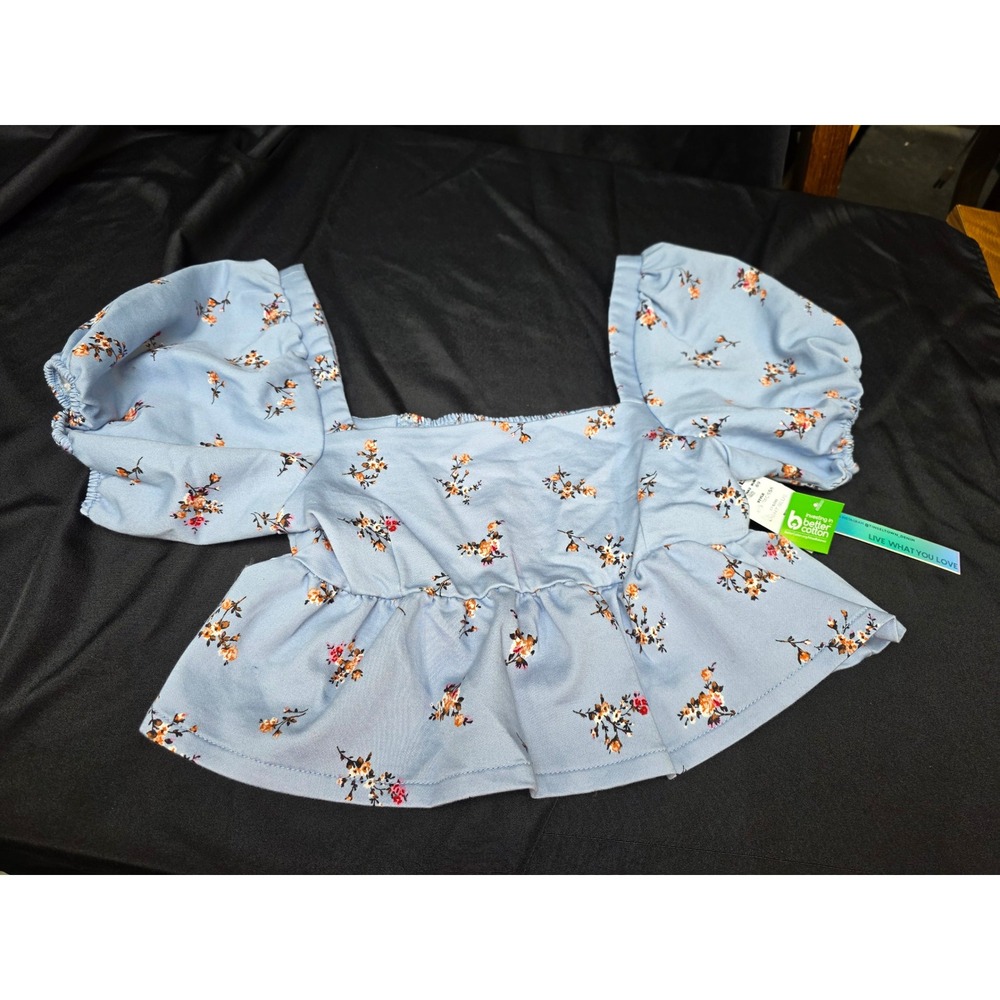 Tinseltown Floral Puff Sleeve Crop Top Light Blue Smocked Peplum Blouse